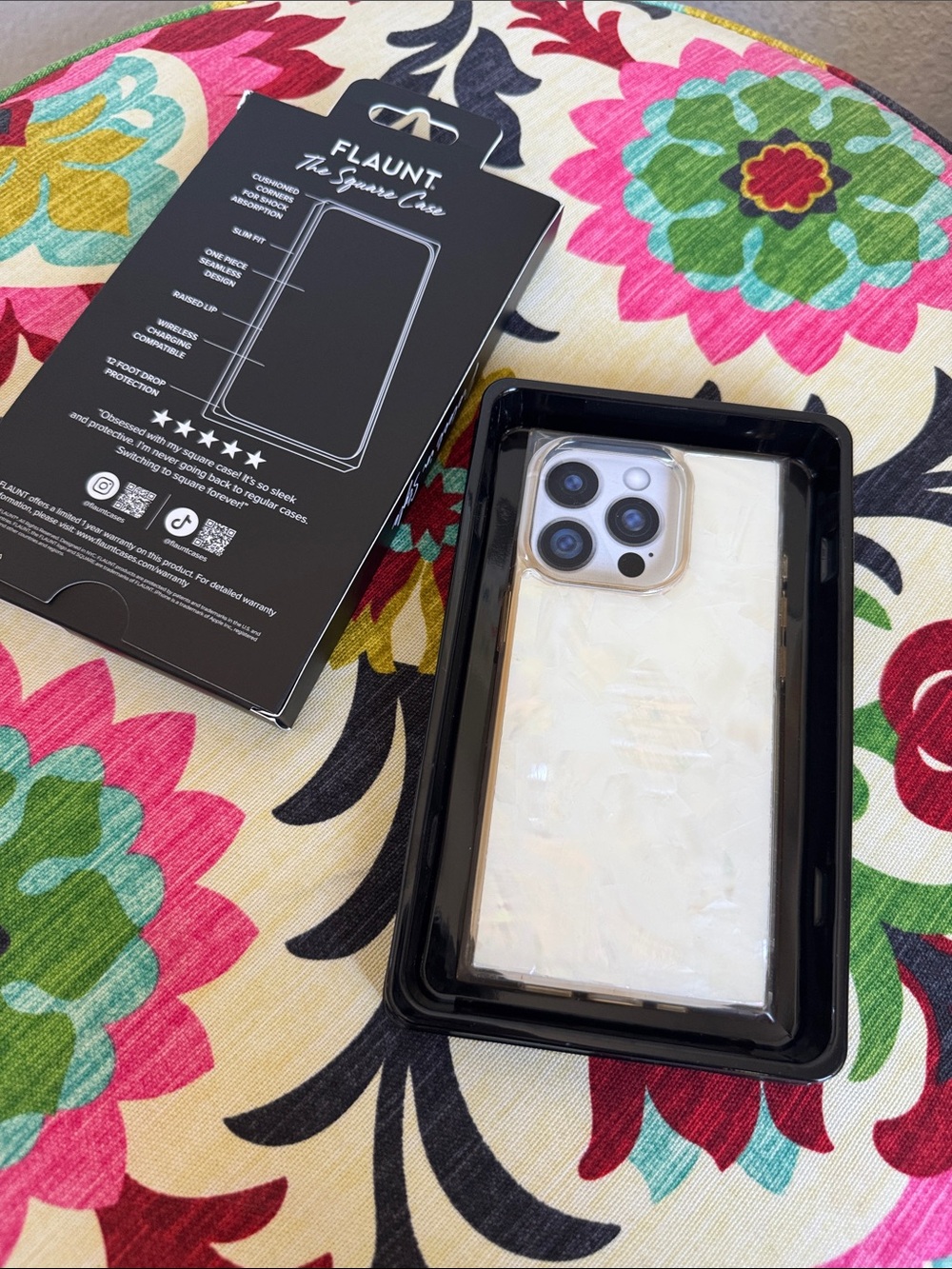 Flaunt square phone case iPhone 15 pro